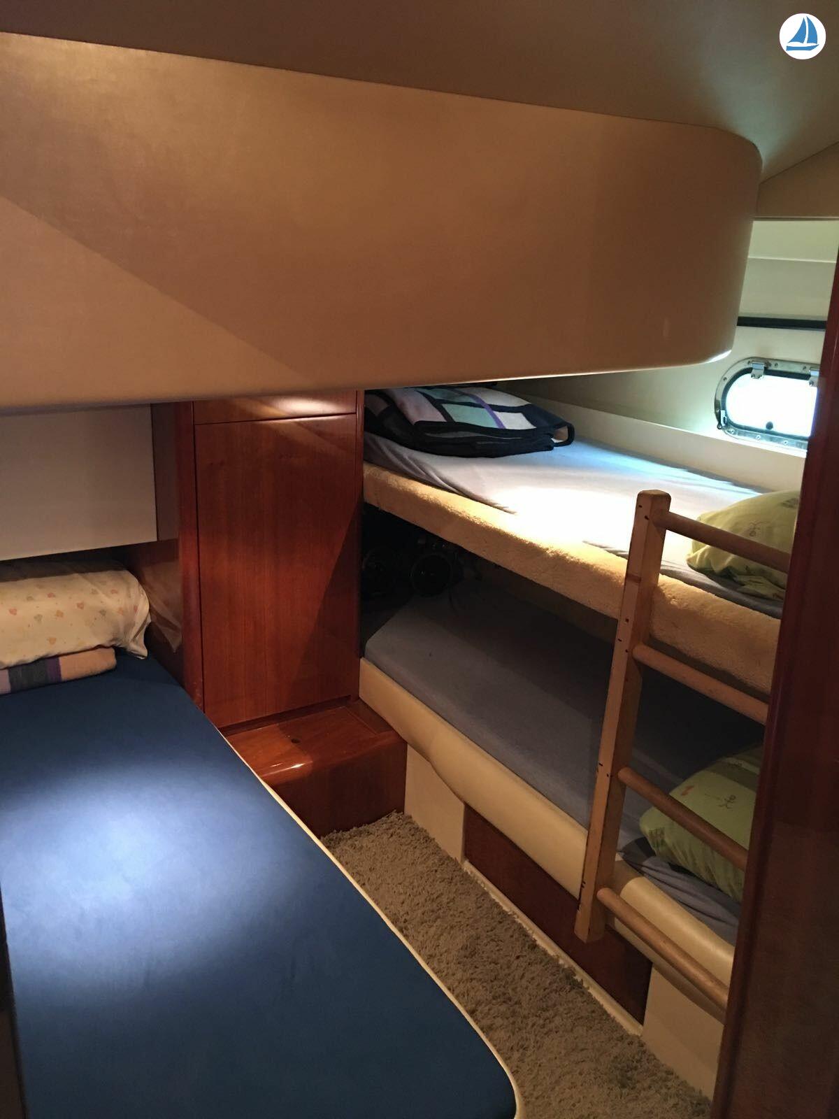 照片 Azimut Az40 8