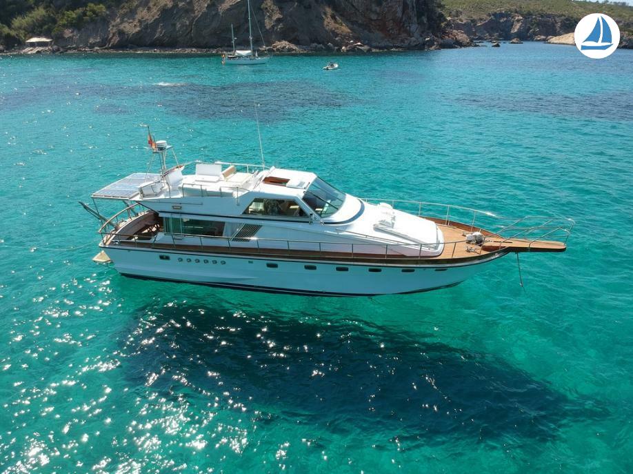 照片 CANTIERI NAVALI Italcraft 19