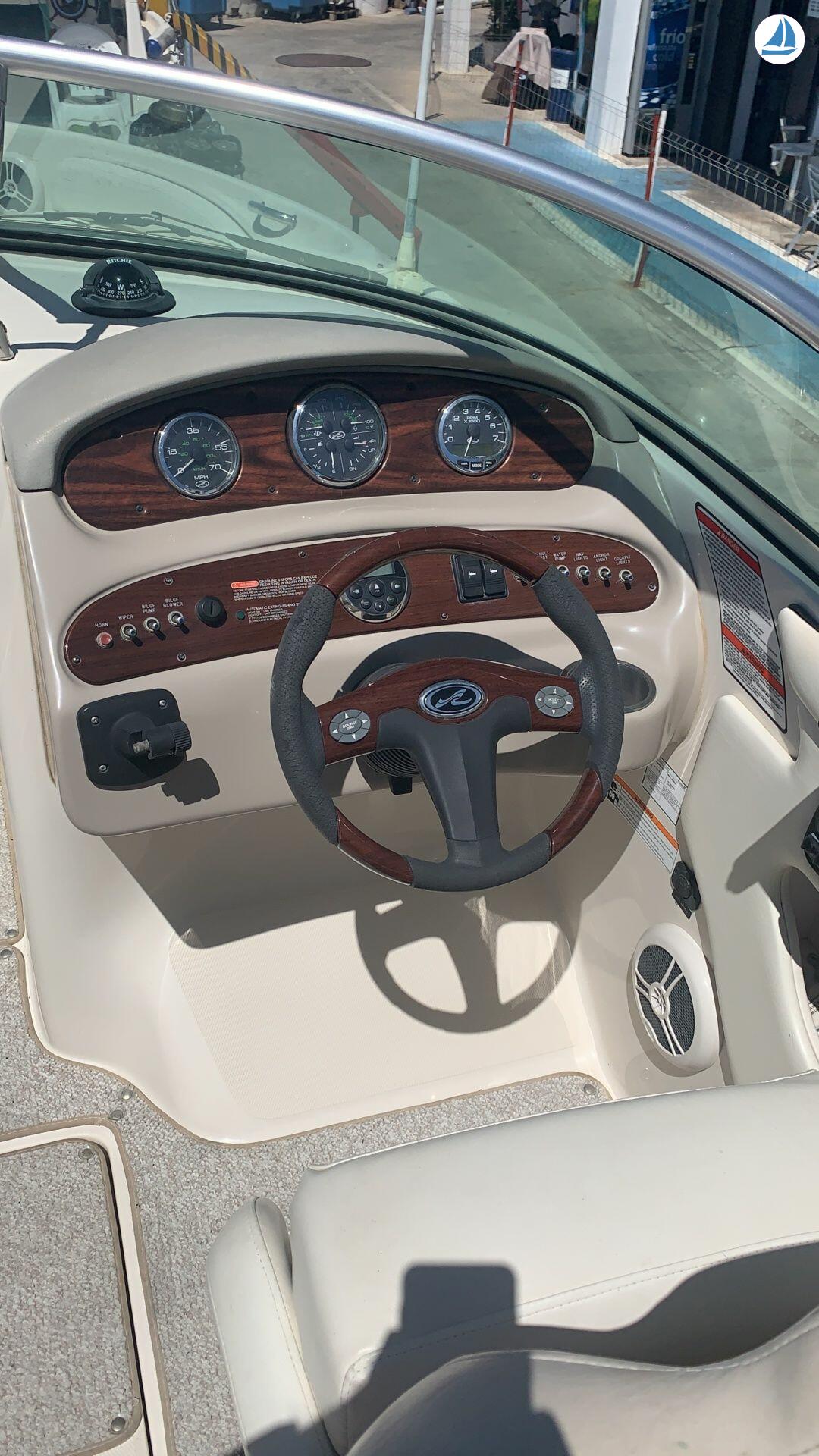 照片 Sea Ray SUNDECK 240 7