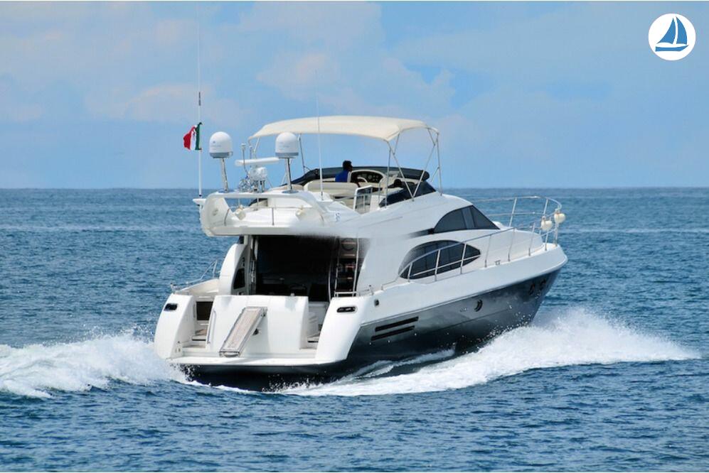照片 Azimut 58 1