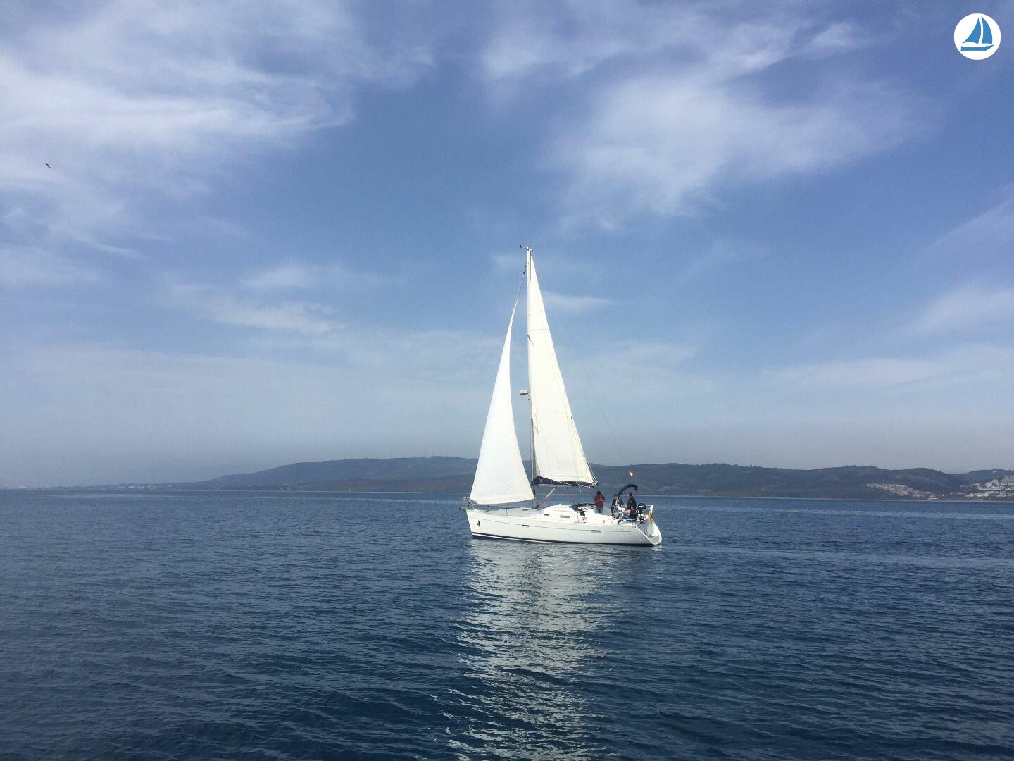 照片 Beneteau OCEANIS 343 1