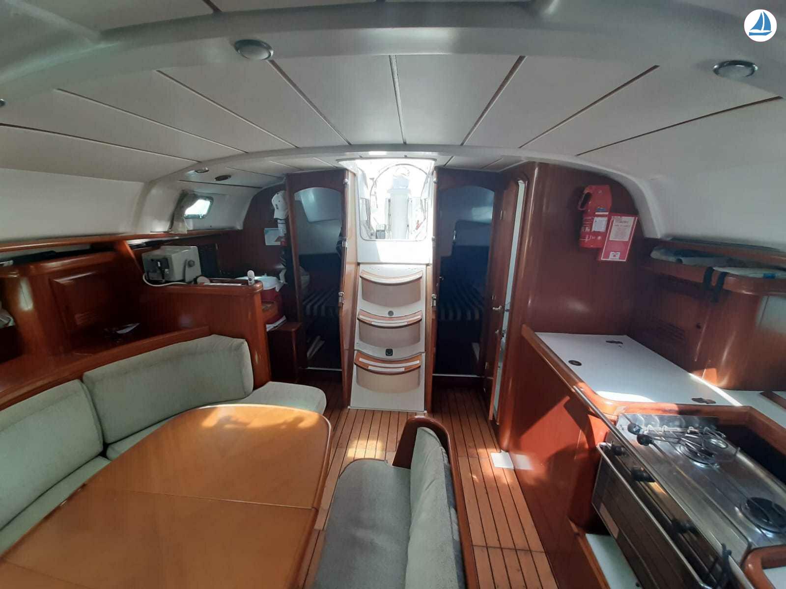 照片 Beneteau OCEANIS 411 3
