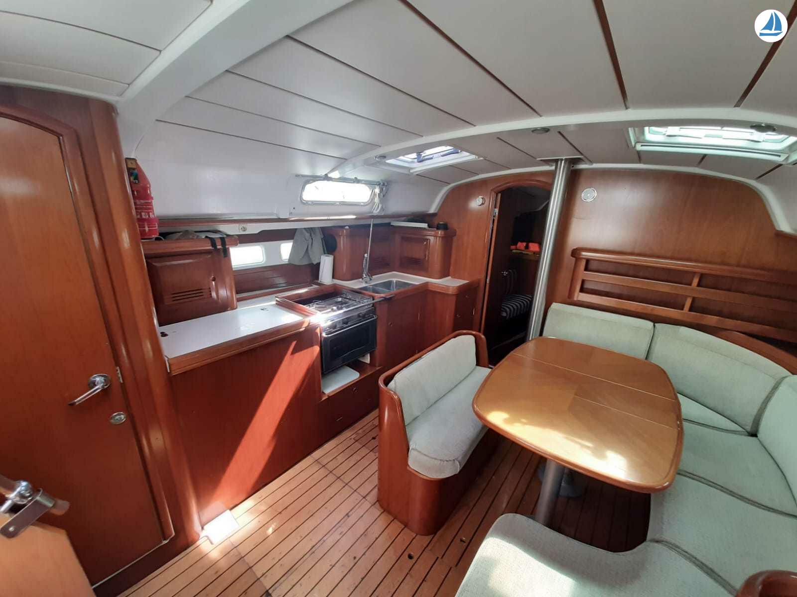 照片 Beneteau OCEANIS 411 5