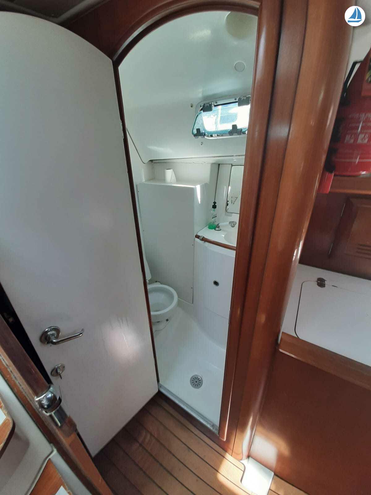 照片 Beneteau OCEANIS 411 7