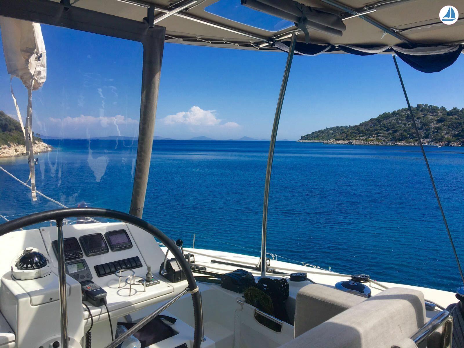 照片 Lagoon Catamarans 560 2