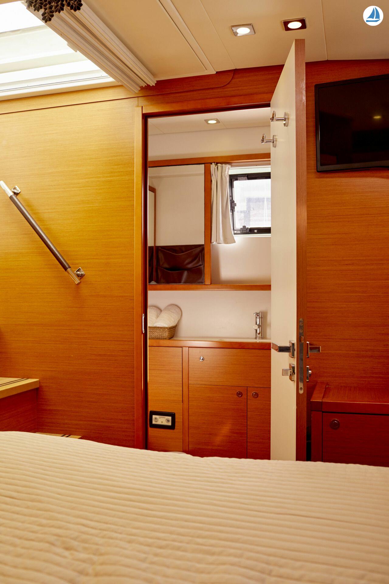 照片 Lagoon Catamarans 560 25