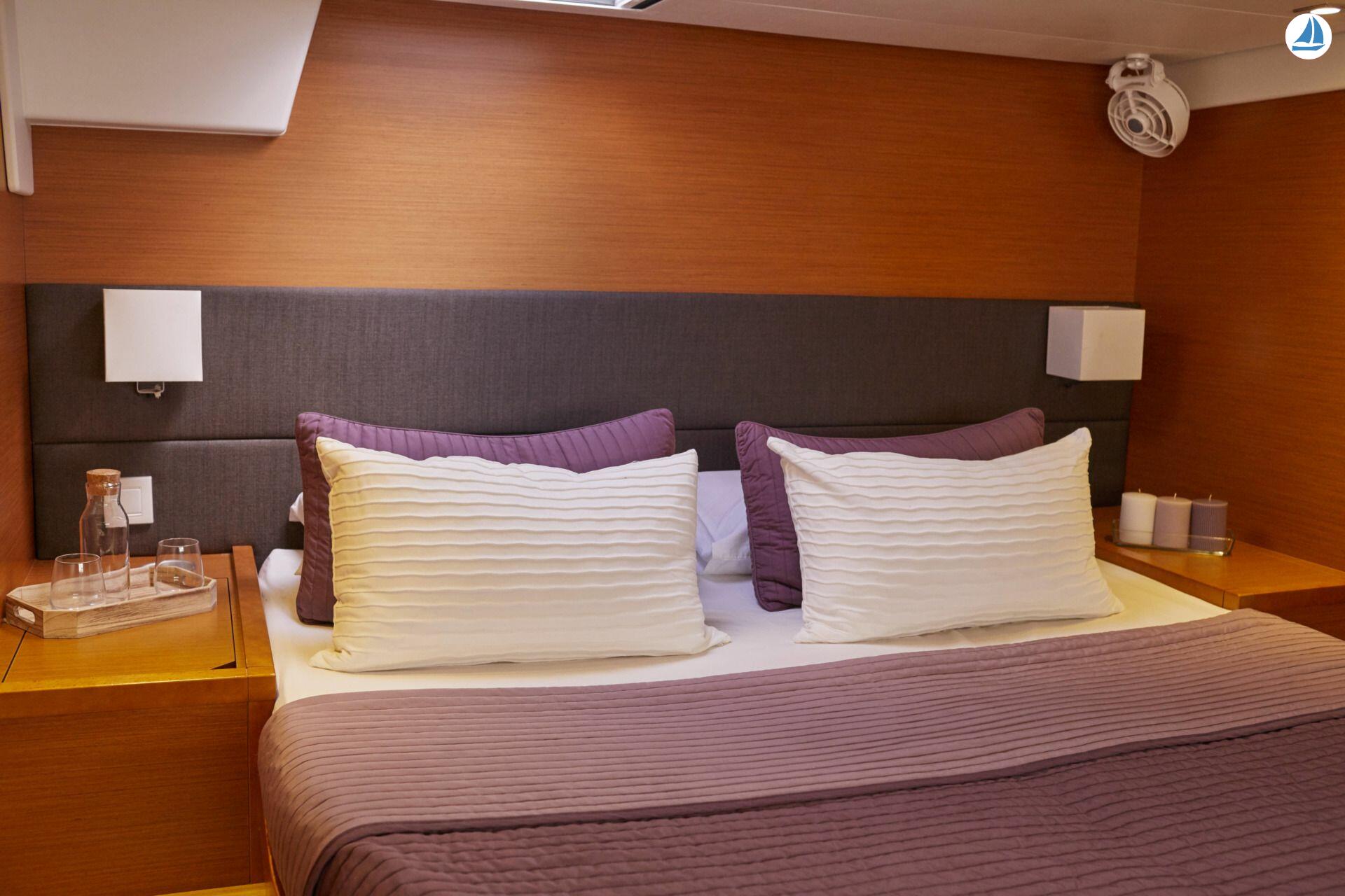 照片 Lagoon Catamarans 560 27