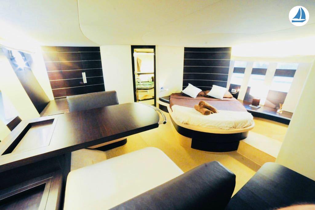 照片 Azimut 68s 6
