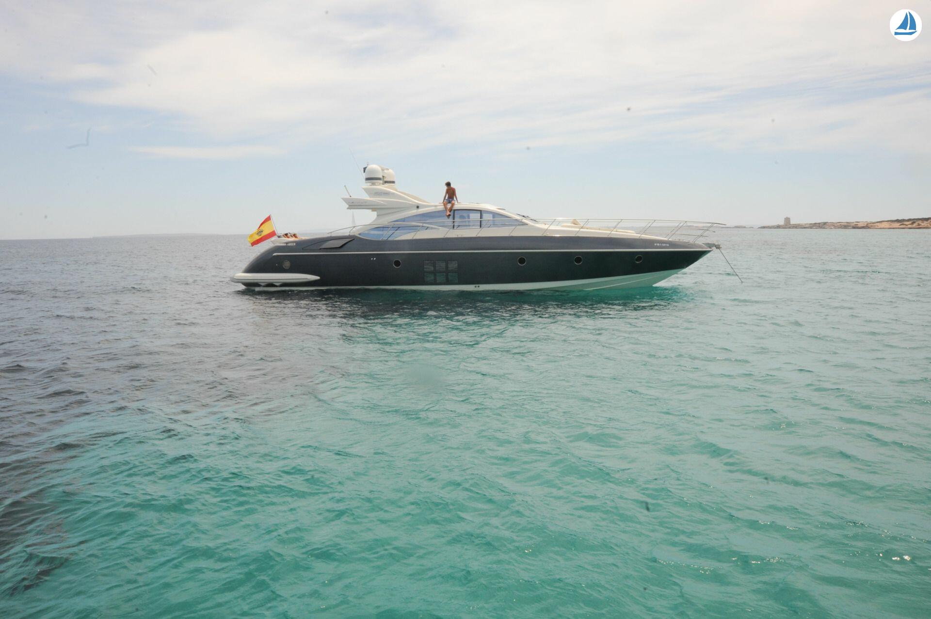 照片 Azimut 68s 43