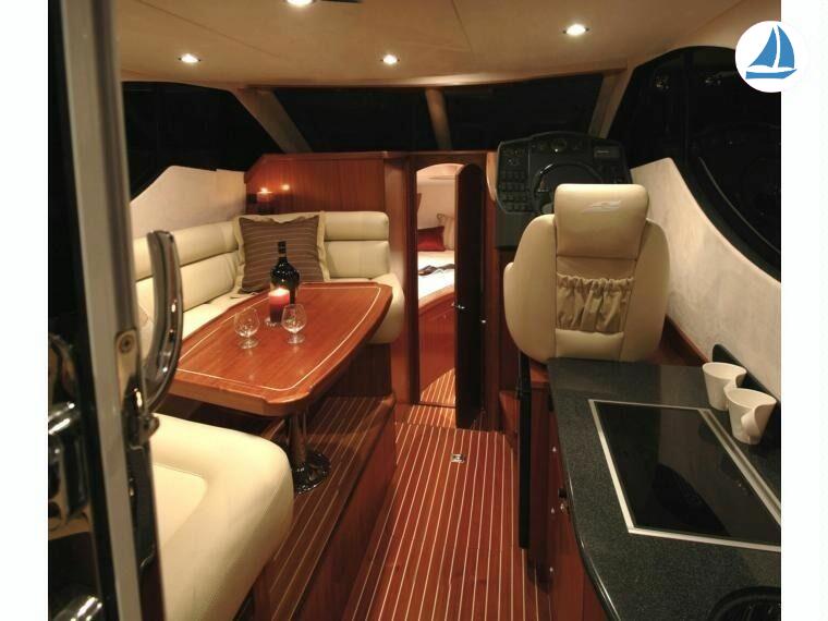 照片 Galeon 290 FLY 4