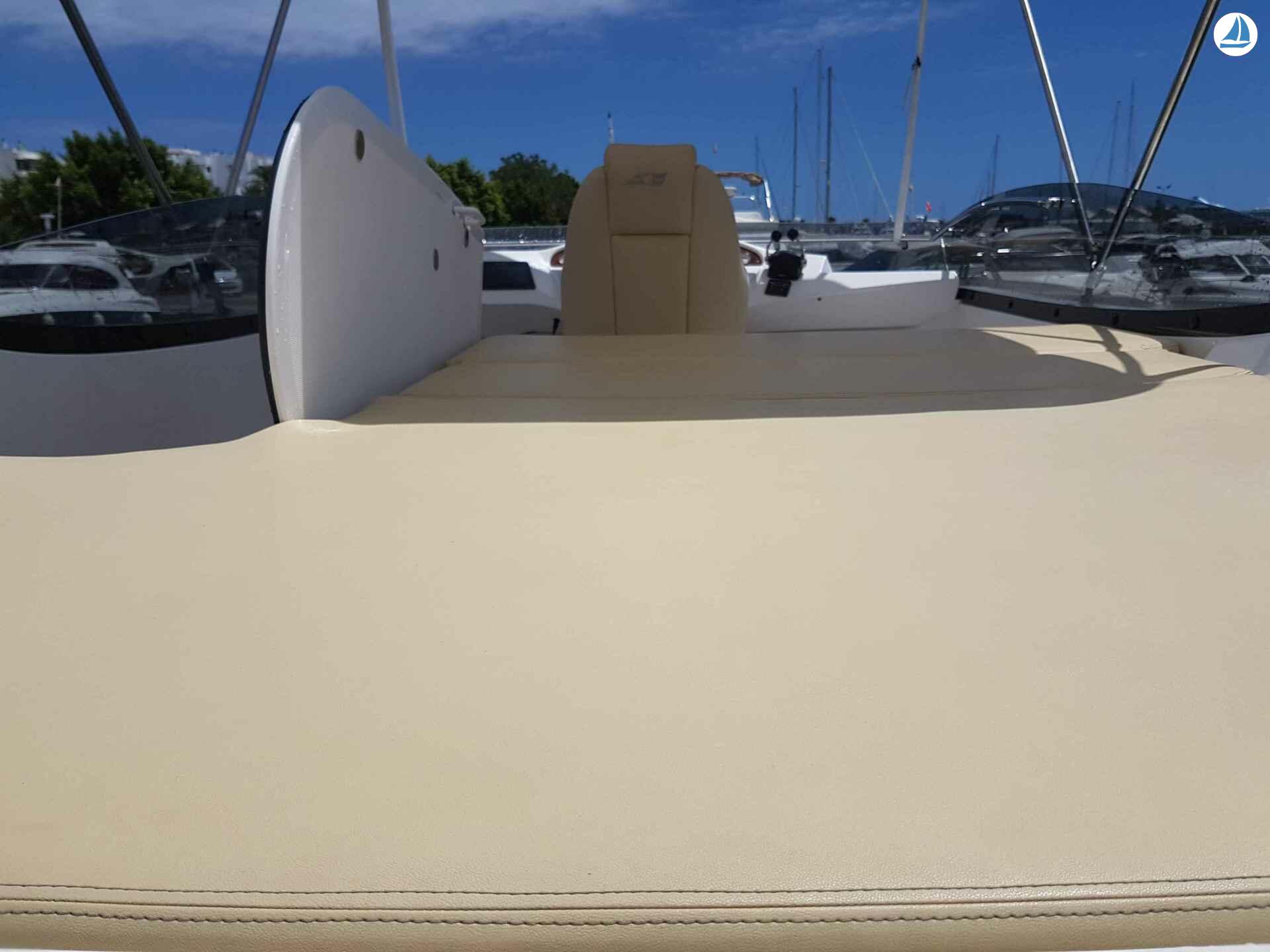 照片 Galeon 290 FLY 10