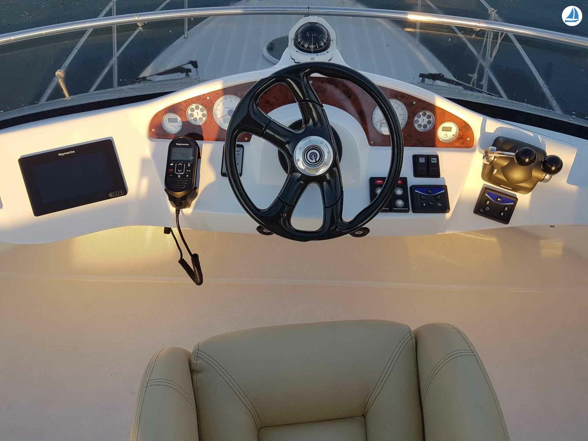 照片 Galeon 290 FLY 11