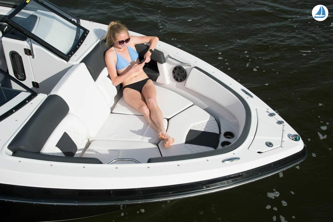 照片 Glastron 240 GT 3