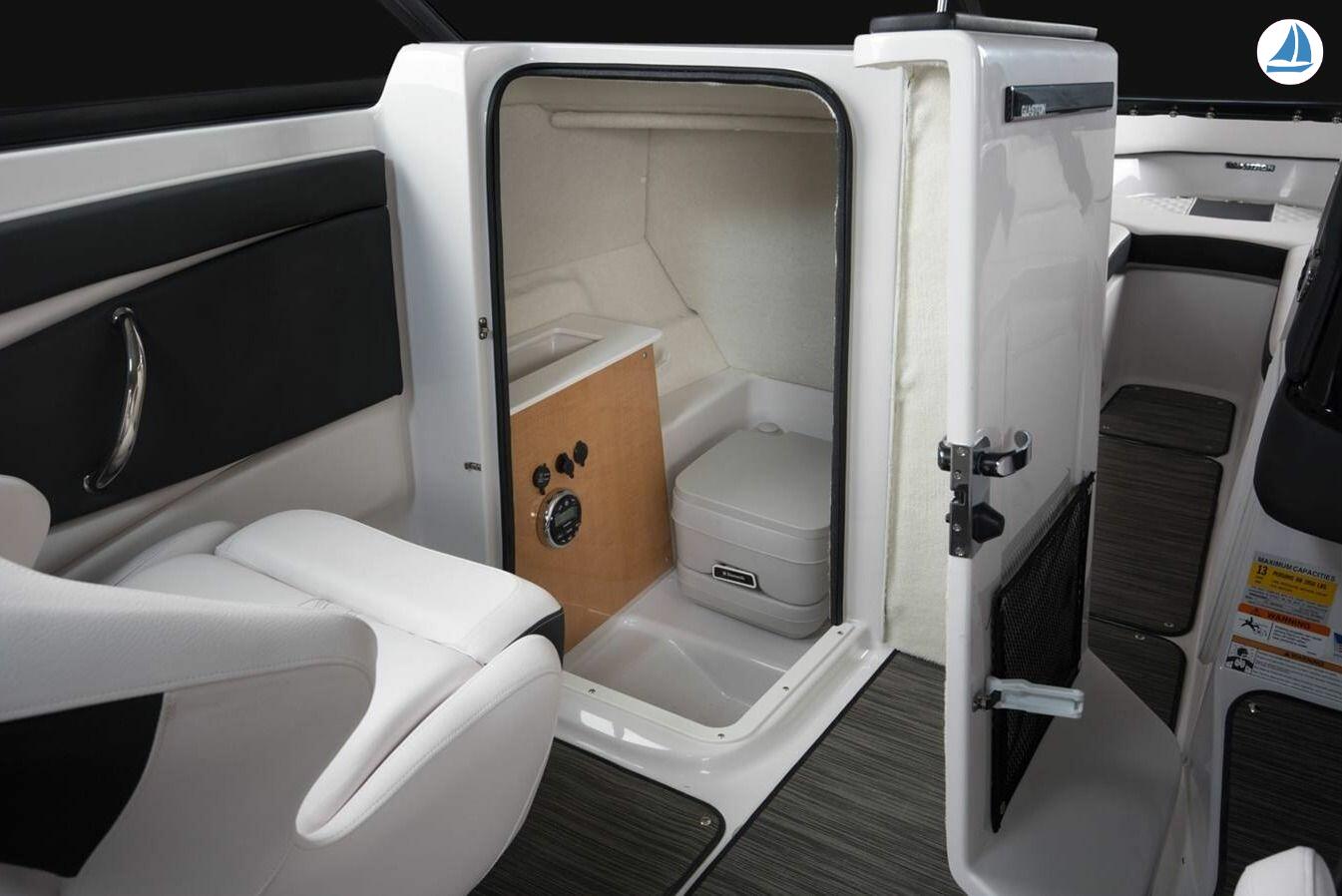 照片 Glastron 240 GT 12