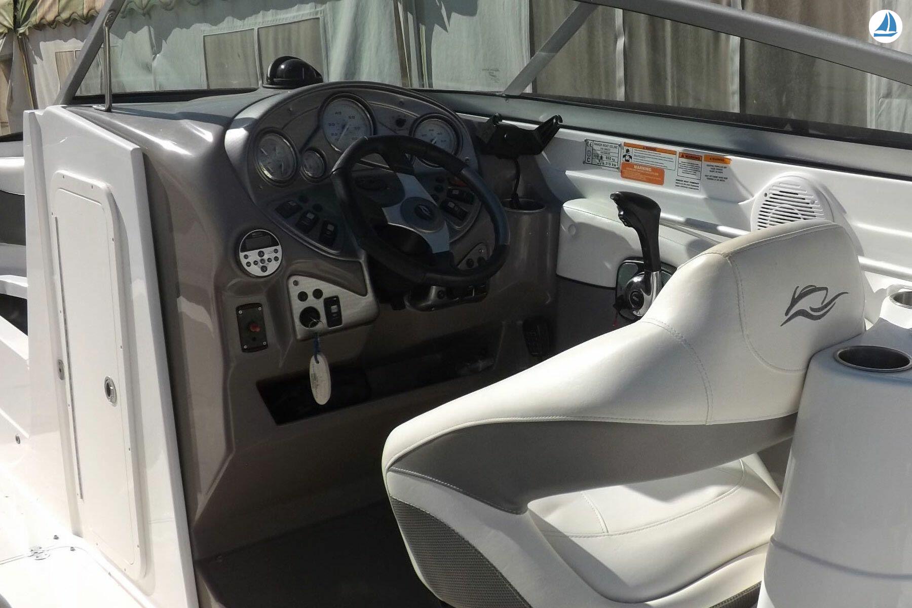 照片 Rinker 246 BOW RIDER 5