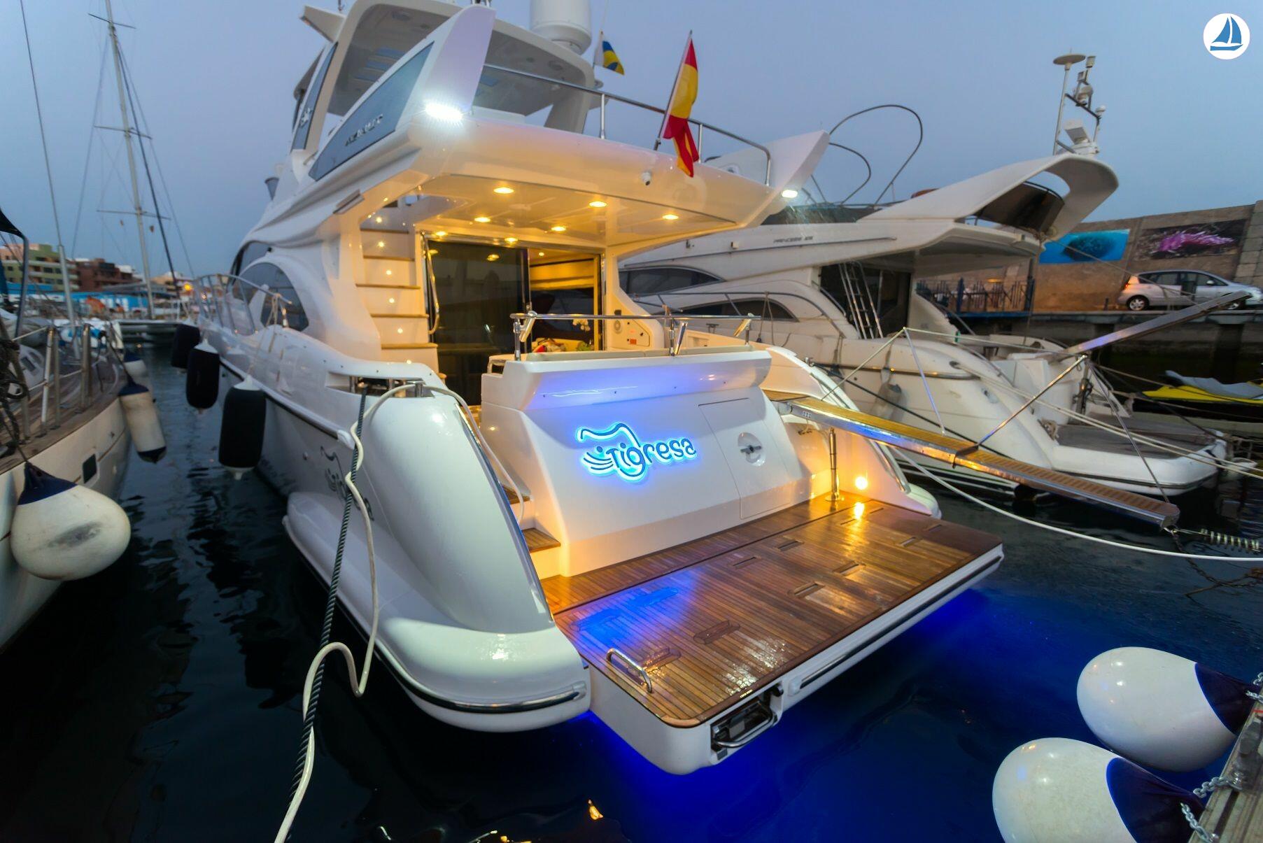 照片 Azimut 60 15