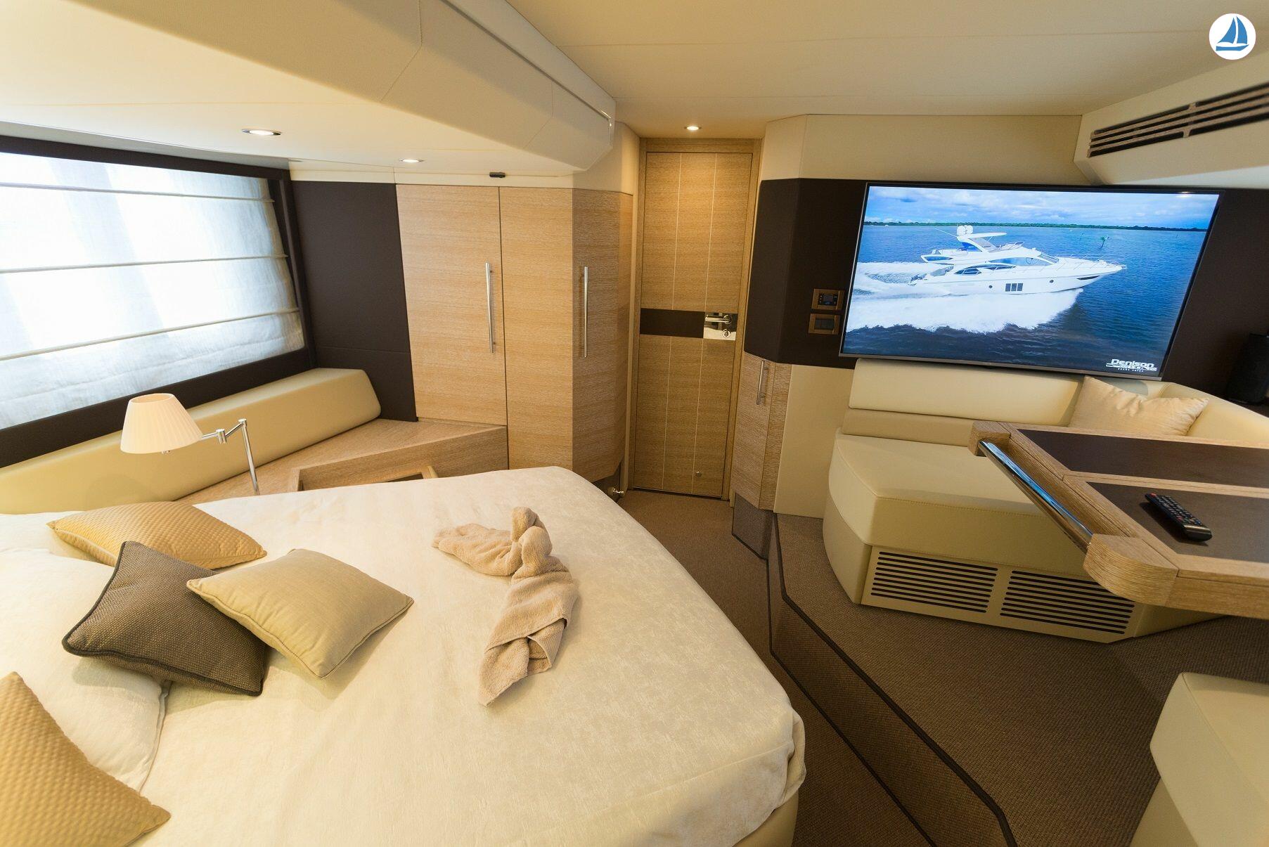 照片 Azimut 60 20