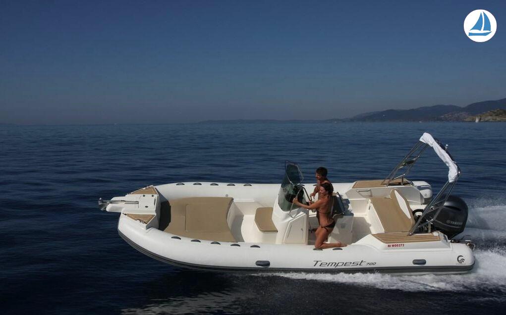 照片 Capelli Tempest 700 2