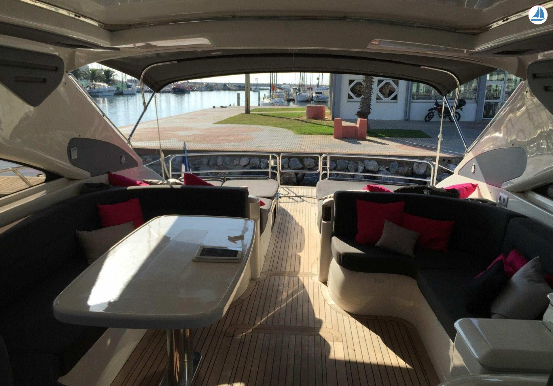 照片 Princess V65 10