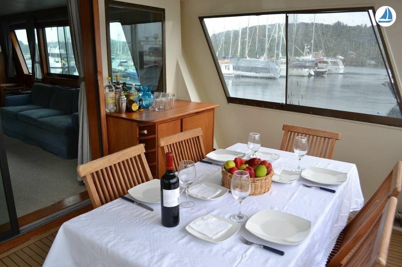 照片 Hatteras MOTOR YACHT 1