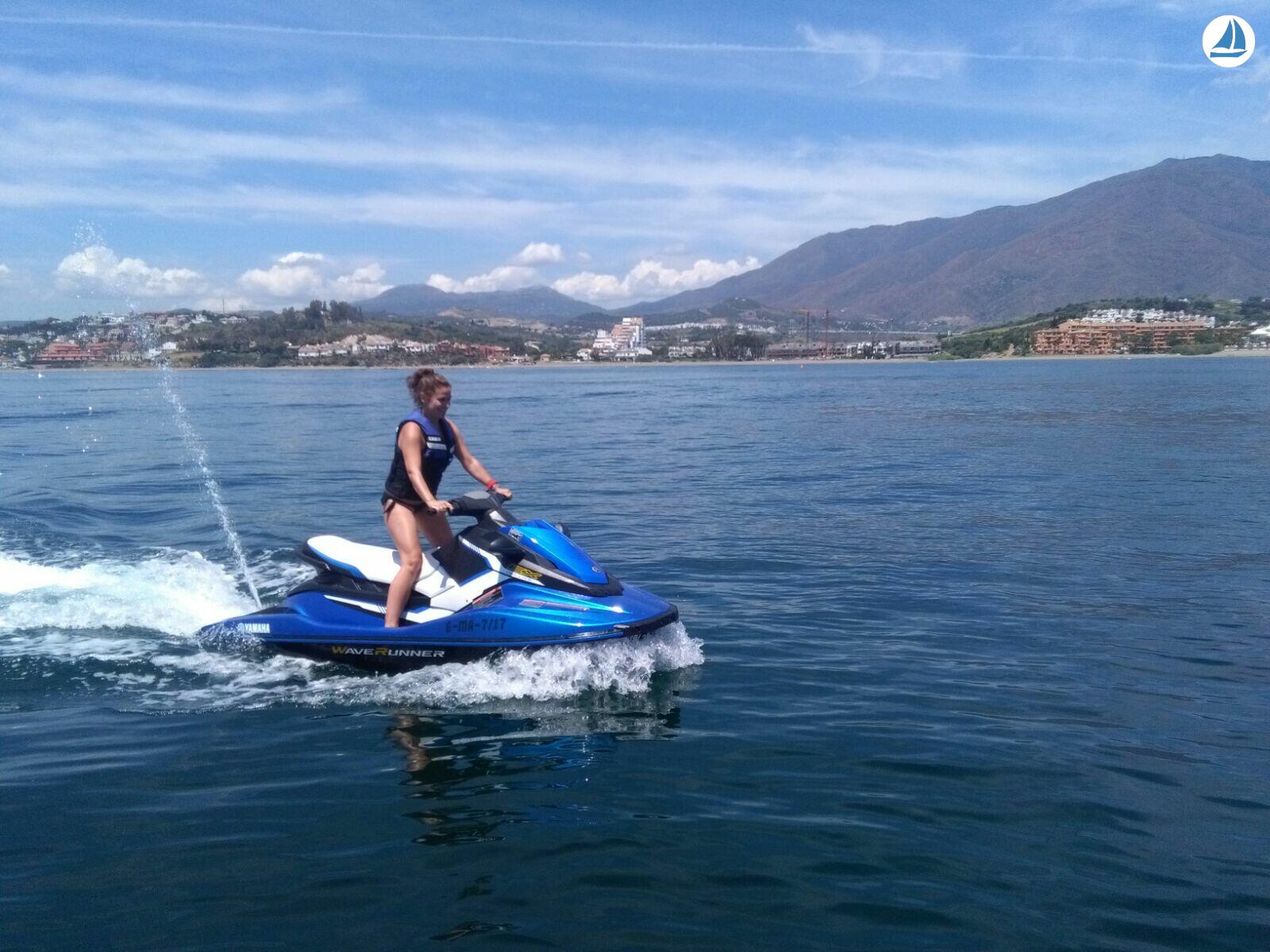 照片 Yamaha EX DELUXE 1