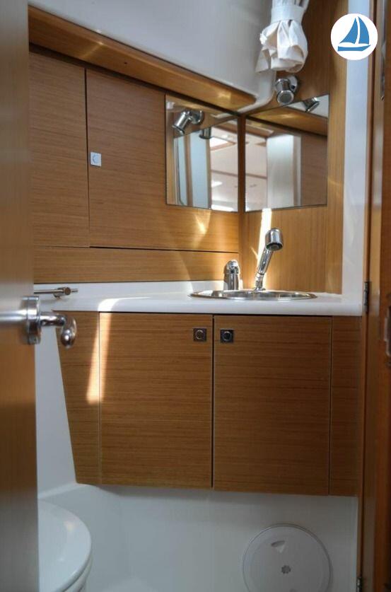 照片 Jeanneau Odyssey 44i 8